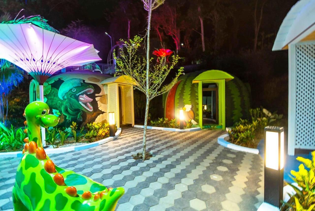 Myrus Resort Langkawi パンタイ・サナング エクステリア 写真