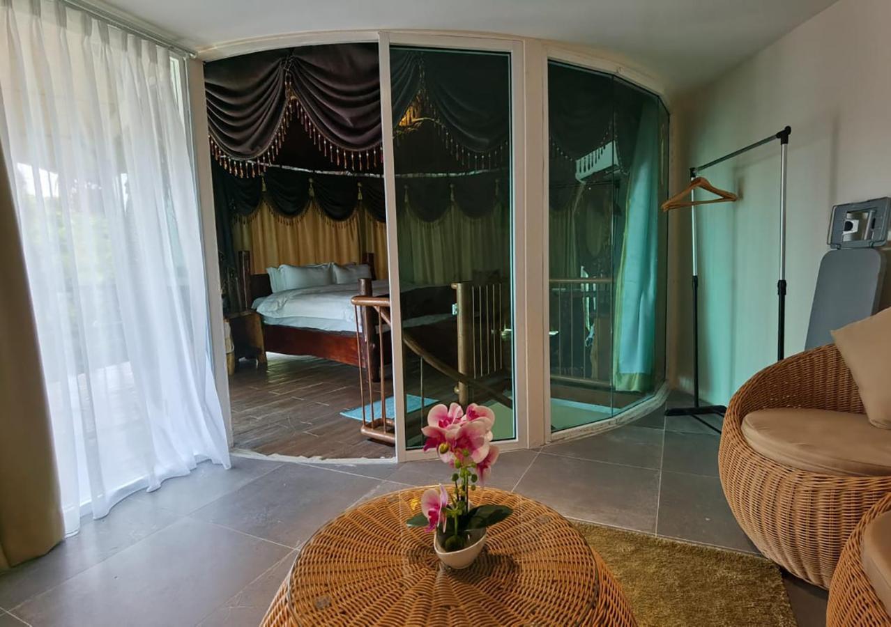 Myrus Resort Langkawi パンタイ・サナング エクステリア 写真